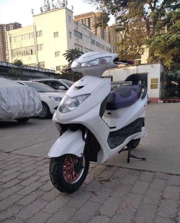 出售二手电动车，价格便宜很多，爱玛，雅迪都...