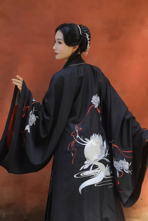 兰若庭 汉服 乘黄 明制 披风 绣花 大袖