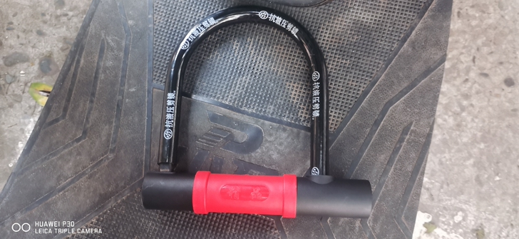 品牌型号 小刀电动车，72V20A，使用半...