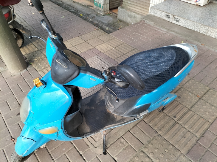 l绿源电动车电动车