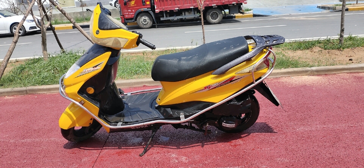 处理闲置五羊125摩托一辆,市区禁摩换电车...