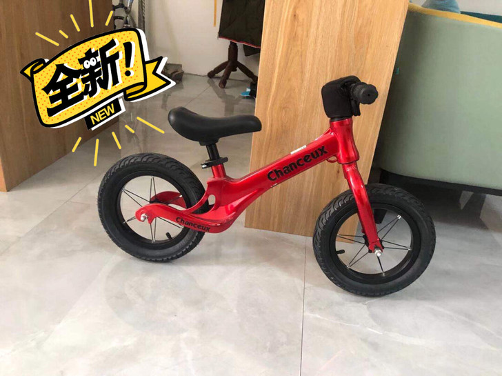 全新平衡车，12寸，红色，仅一台样品，11...