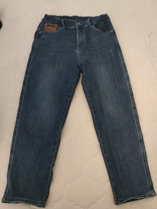 牛仔裤,去年实体店买滴,180买滴,质量超...