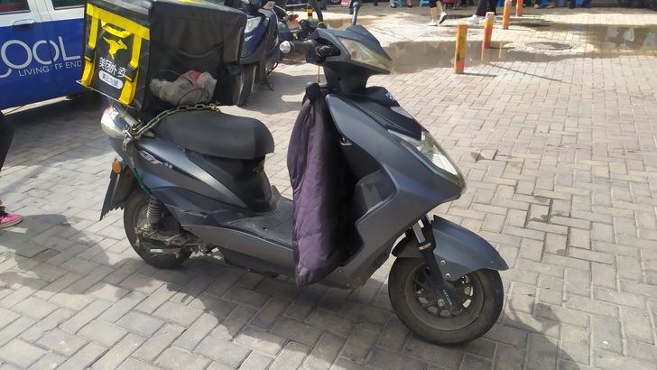 绿源品牌电动车。72V60伏通用,1500...