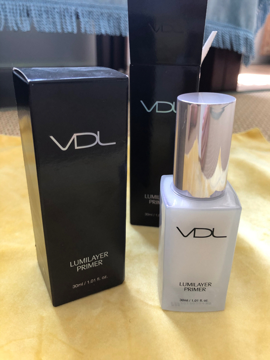 VDL贝壳提亮液妆前乳过使用期