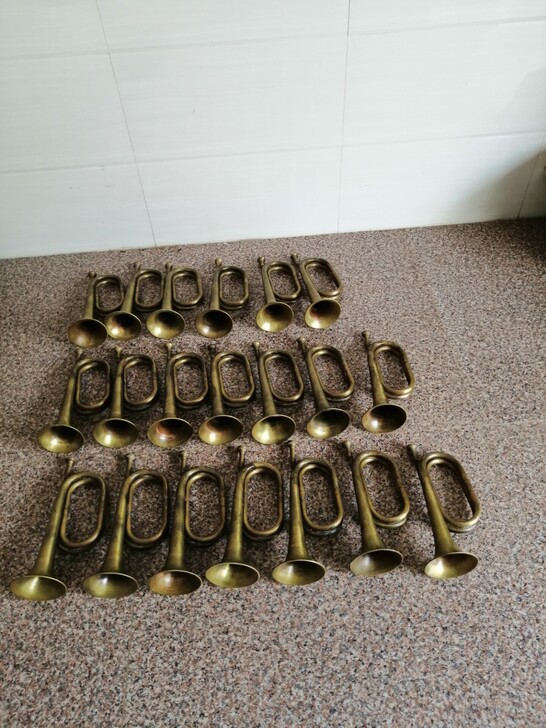 库存正品军号老铜号冲锋号，六七十年代的品相...