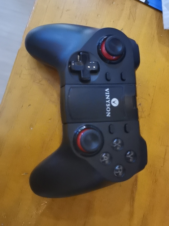 威尼欣不知道什么型号 蓝牙手柄