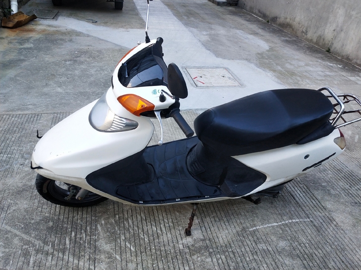 本田公主100踏板摩托车，外地可以物流，运...