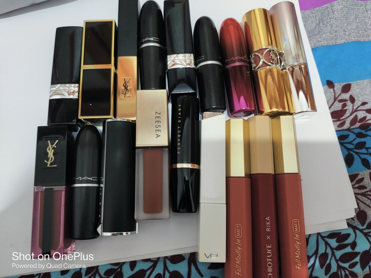 口红实在太多了，看上哪个找我改价，只拍下不...