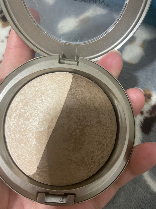 诗佩妮高光修容一体盘