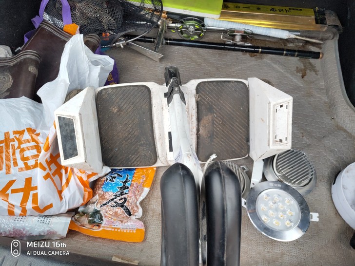 领奥36v电动平衡车，开不了机了，电池是正常