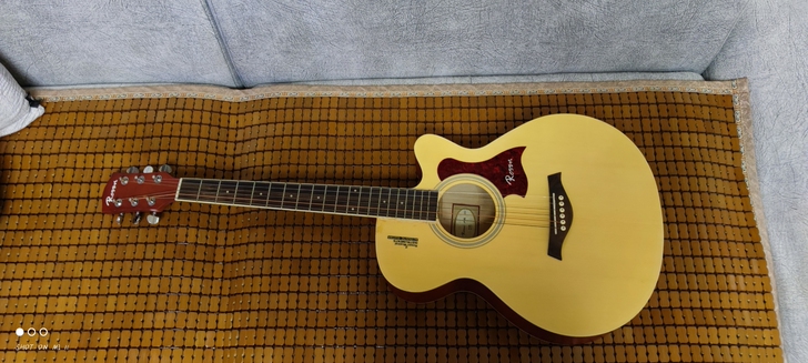 民谣吉他买了没空玩，可小刀，送自己购买的一...