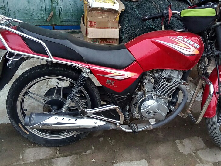 摩托型号：钱江喜王125