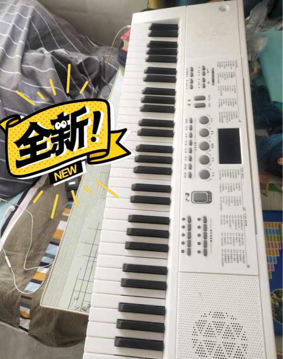 低价包邮转让！！61键幼师多功能电子琴初学...