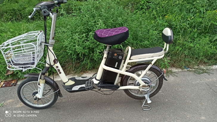 电动车二手，爱玛锂电电动车，续航远，车有速...