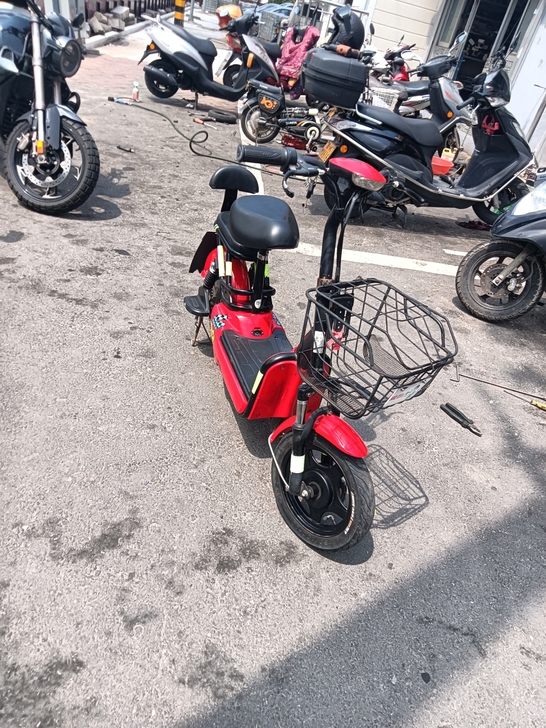爱玛小电动车 车况免检 低价出