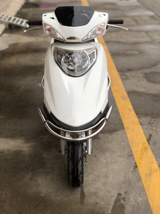 合资五羊125cc  白色 银色