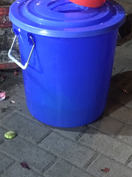 全新水桶 50L升 有需要的带...