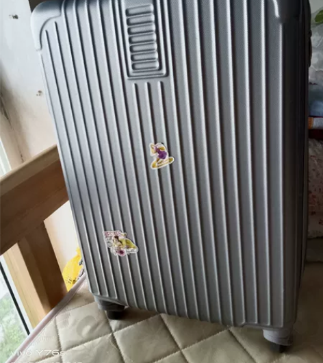 #毕业带不走 #万向轮行李箱 拉杆箱24旅...