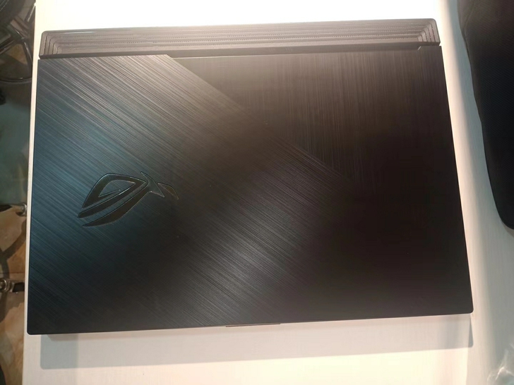 华硕ROG 17.3寸 i7 2060高配...
