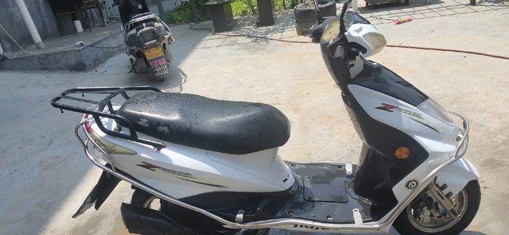 处理闲置嘉爵125摩托一辆,市区禁摩换电车...