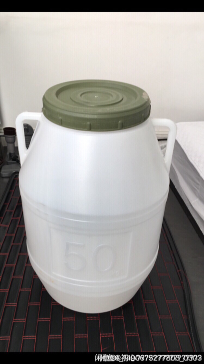 100斤塑料桶，全新，可以腌酸菜 ，装油，...