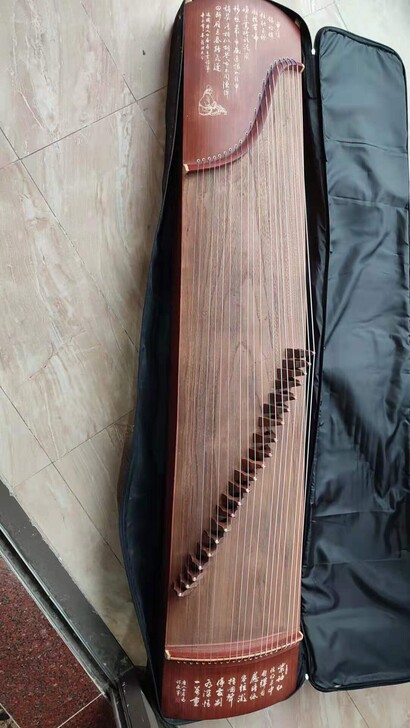 华韵古琴古筝 价格可以商议的噢，这台古筝是...