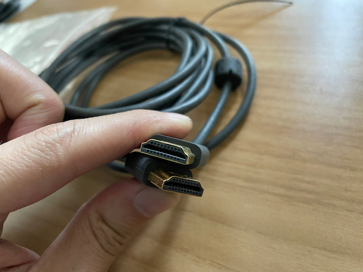 HDMI线3米软皮,带磁环。笔记本机顶盒电...