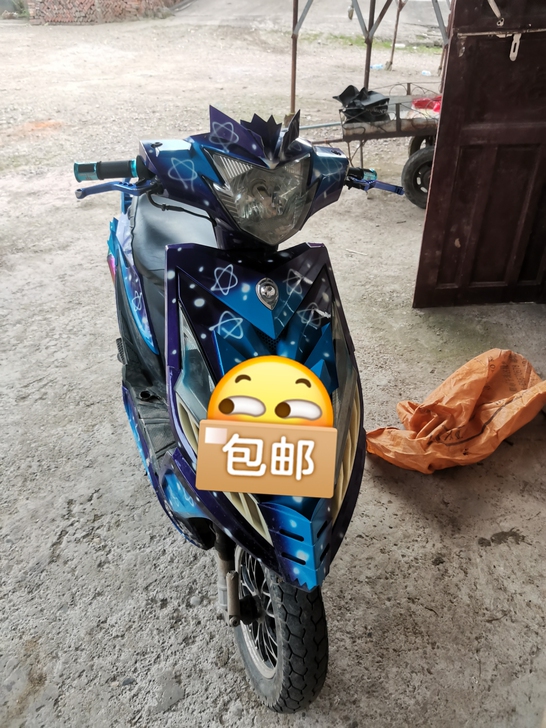 鬼火三代，炸街车，车况好，仪表坏了，右边板...