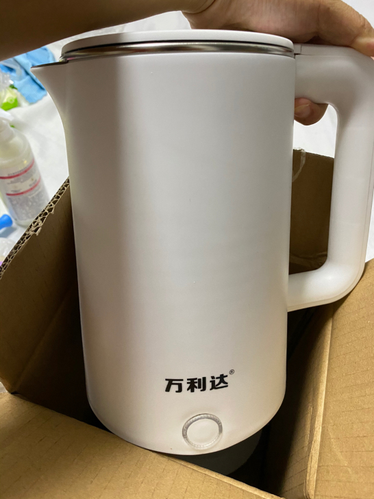 电水壶全新20包邮