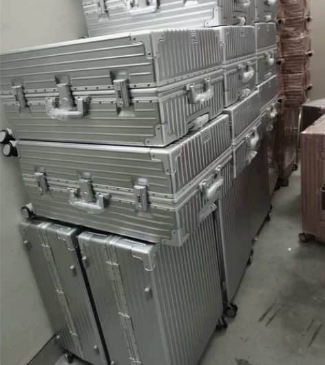 仓库到期!亏本清一批29寸全新铝框箱 ! ...