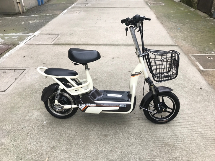 爱玛电动车    48复  新换的电瓶  ...