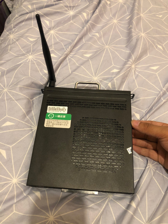 电脑，mini电脑CPUi3，内存4G，固...