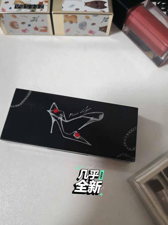 玛丽黛佳眉粉奶奶灰，一直闲置，基本没用过，...