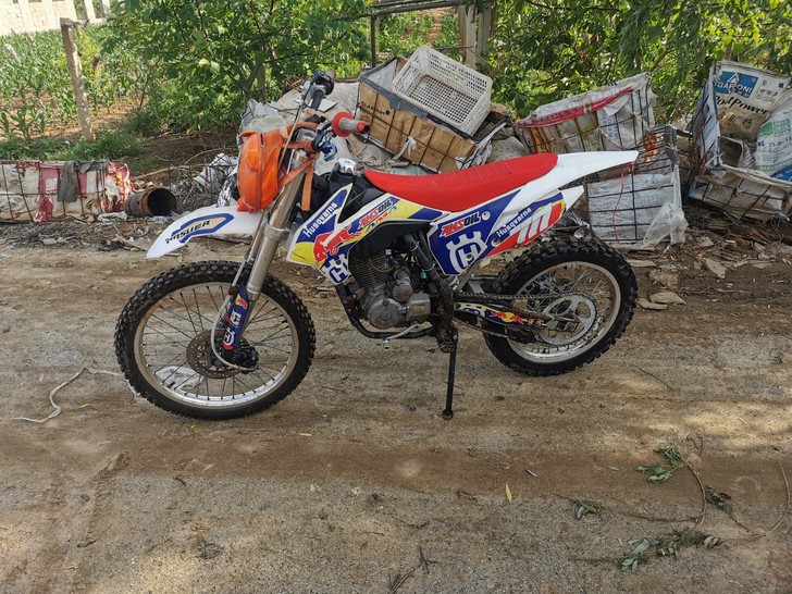 越野高赛摩托车波速尔猎豹一台不多介绍车况精...