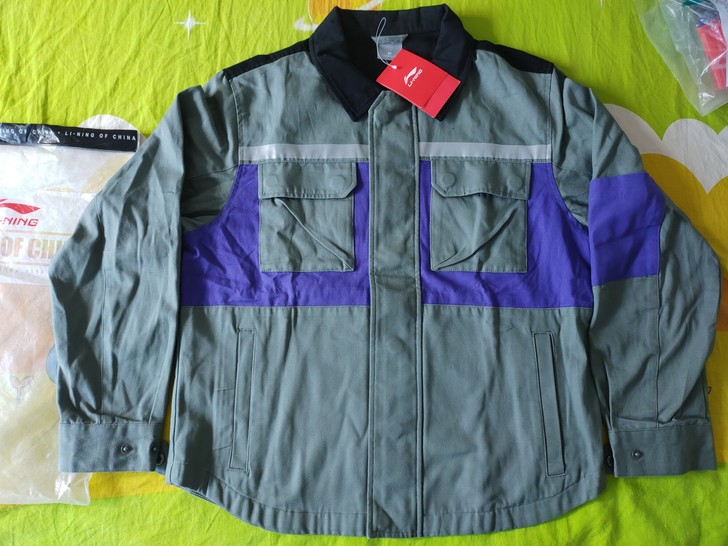 M码，巴黎时装周 李宁风衣男女情侣工装翻领...