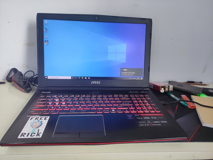 微星MS-16J2 游戏本笔记本电脑