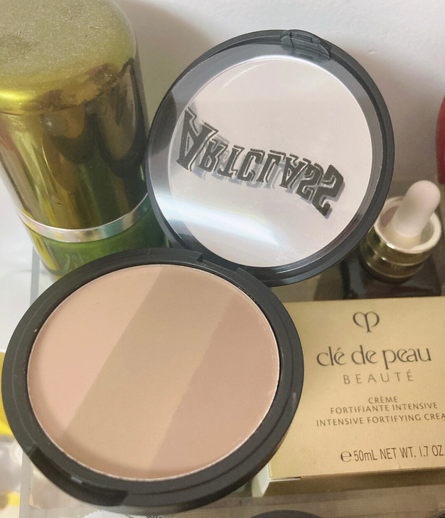 正大广场 专柜购  途酷修容高光阴影一体修...