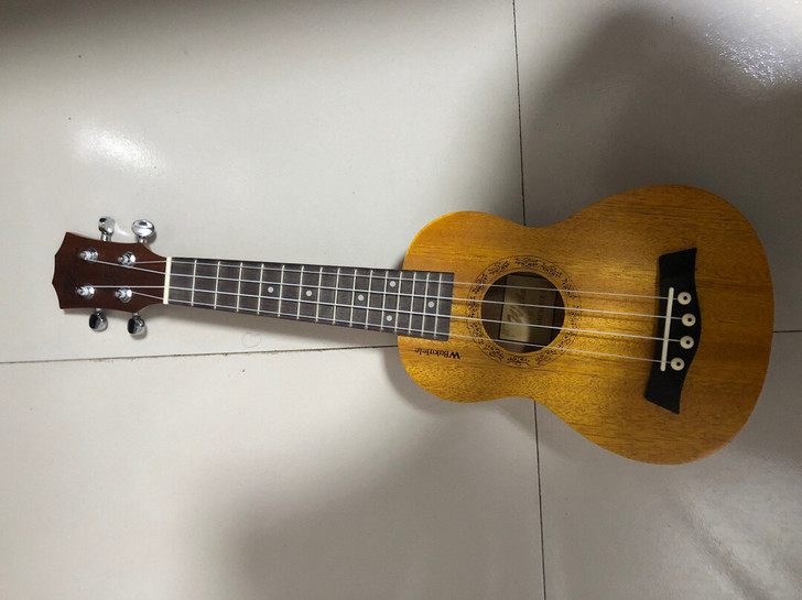 尤克里里,全新,放了很久不想要了,同城可自...