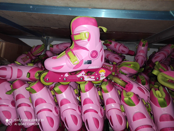 库存全新迪卡侬儿童轮滑鞋 可调直排轮28-...