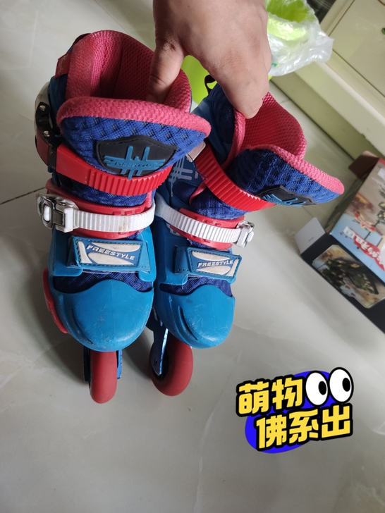 费斯入门级二手轮滑鞋,80元甩卖,需要的自取