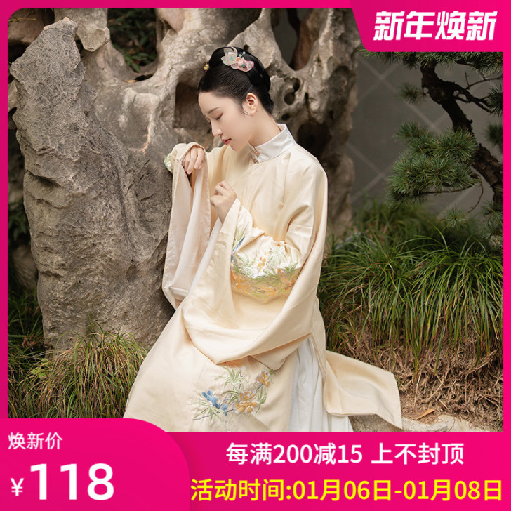 夕瑶赋/潇湘故人,都是M码,平常都买M码汉...