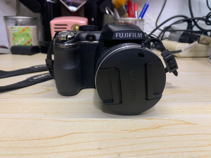 富士S4500数码CCD相机30倍变焦14...