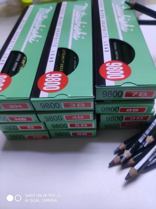全新正品三菱9800铅笔 美术专用绘画铅笔...