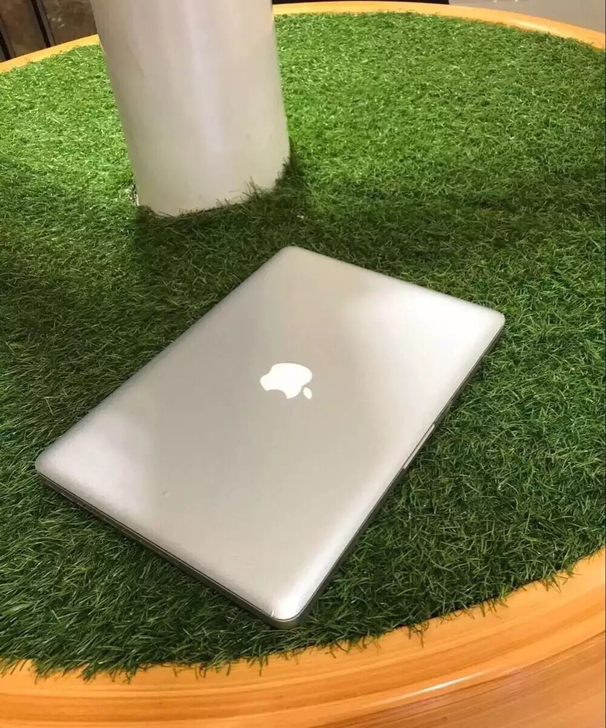 女生个人闲置苹果MacBook pro##...