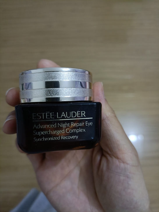 雅诗兰黛眼霜，自用干净完好，泰国免税店入。