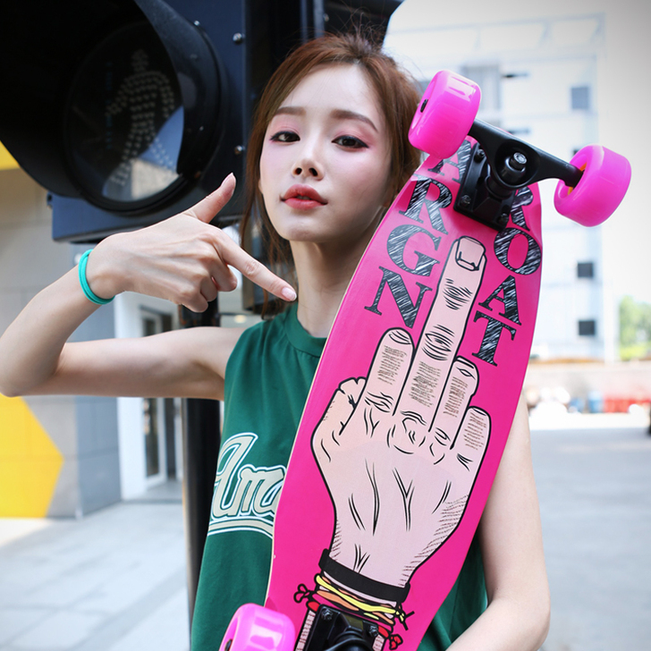 小鱼板滑板女生成人专业枫木刷街大鱼板儿童香...