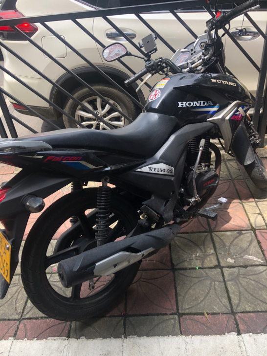 带牌带证,真牌真证,朋友的一台本田150C...