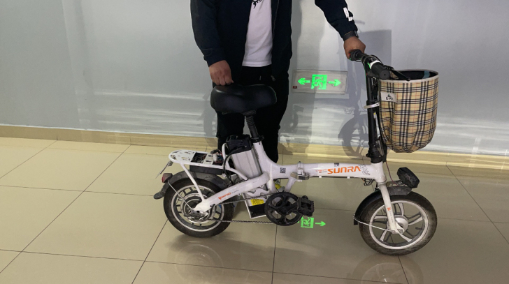 新日。电动自行车。不包邮。 同城自取