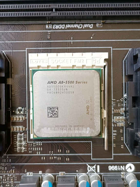 A8-5500 CPU，在用电脑拆机，正常...